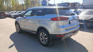 Geely Atlas 2021 года, 113 255 км - вид 6