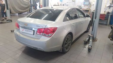 Chevrolet Cruze 2011 года, 171 447 км - вид 3