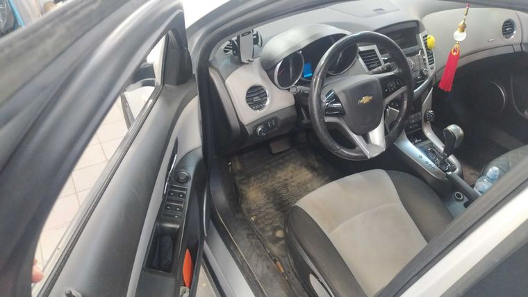 Chevrolet Cruze 2011 года, 171 447 км - вид 5