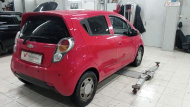 Chevrolet Spark 2011 года, 158 489 км - вид 3