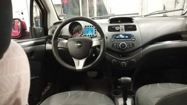 Chevrolet Spark 2011 года, 158 489 км - вид 5