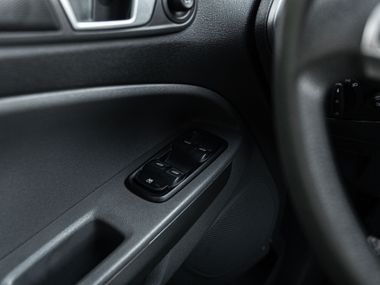 Ford EcoSport 2016 года, 79 000 км - вид 9