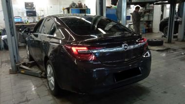 Opel Insignia 2013 года, 151 470 км - вид 4