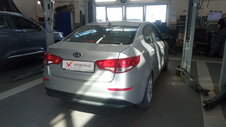 KIA Rio 2015 года, 96 333 км - вид 3