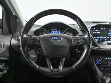 Ford Kuga 2017 года, 98 211 км - вид 9