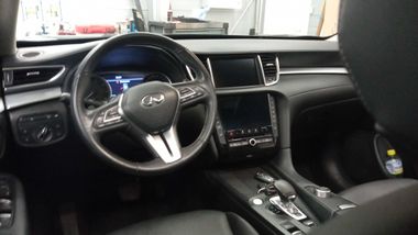 Infiniti QX50 2020 года, 107 871 км - вид 6