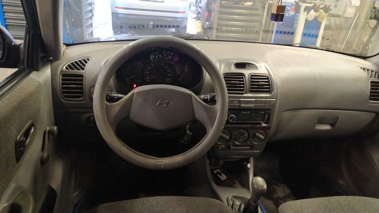 Hyundai Accent 2006 года, 239 659 км - вид 5