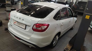 ВАЗ (LADA) Granta 2023 года, 48 144 км - вид 3