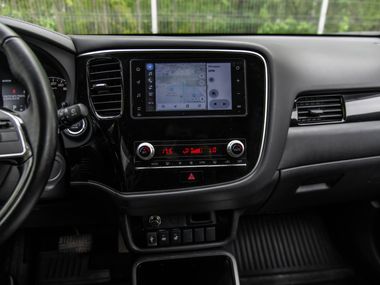 Mitsubishi Outlander 2020 года, 86 342 км - вид 10