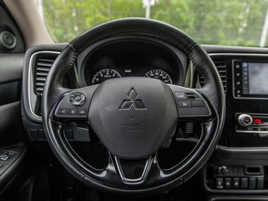 Mitsubishi Outlander 2020 года, 86 342 км - вид 7