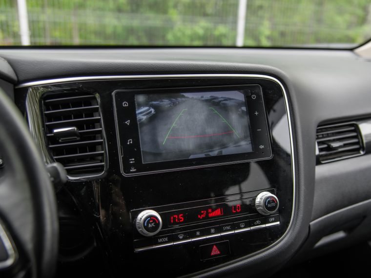 Mitsubishi Outlander 2020 года, 86 342 км - вид 11