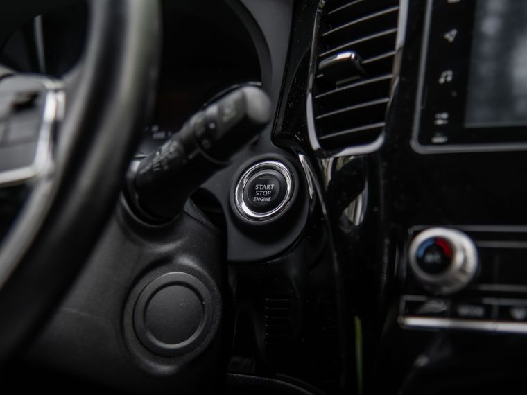 Mitsubishi Outlander 2020 года, 86 342 км - вид 9