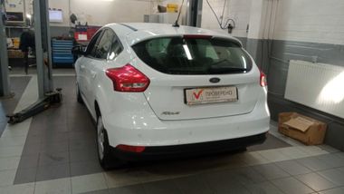 Ford Focus 2018 года, 205 000 км - вид 4