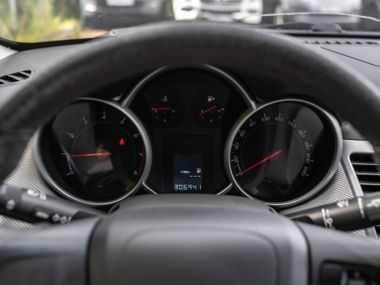 Chevrolet Cruze 2010 года, 306 020 км - вид 5