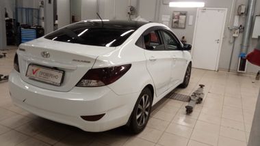 Hyundai Solaris 2013 года, 218 013 км - вид 4