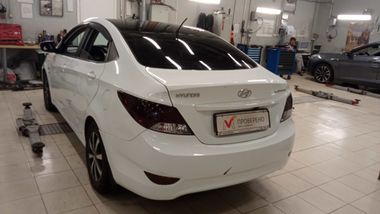 Hyundai Solaris 2013 года, 218 013 км - вид 3