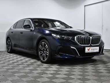 BMW 5 серия 2024 года, 8 188 км - вид 5