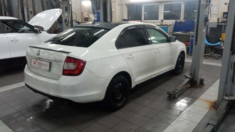 Skoda Rapid 2015 года, 373 319 км - вид 3