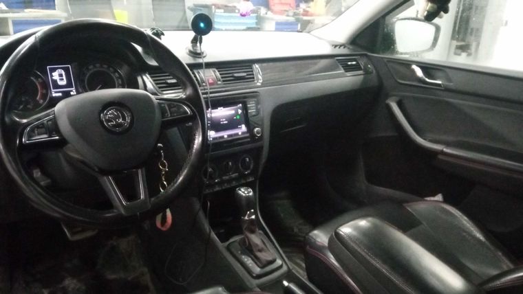 Skoda Rapid 2015 года, 373 319 км - вид 5