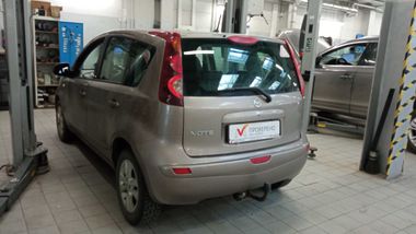 Nissan Note 2013 года, 190 000 км - вид 4