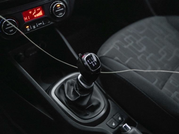 Kia Rio 2014 года, 197 050 км - вид 8