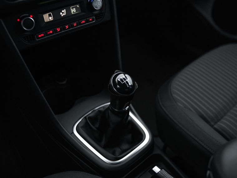 Volkswagen Polo 2013 года, 157 643 км - вид 8