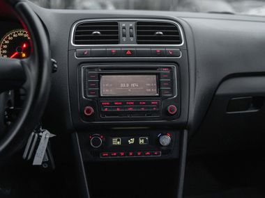 Volkswagen Polo 2013 года, 157 643 км - вид 7