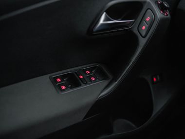 Volkswagen Polo 2013 года, 157 643 км - вид 9