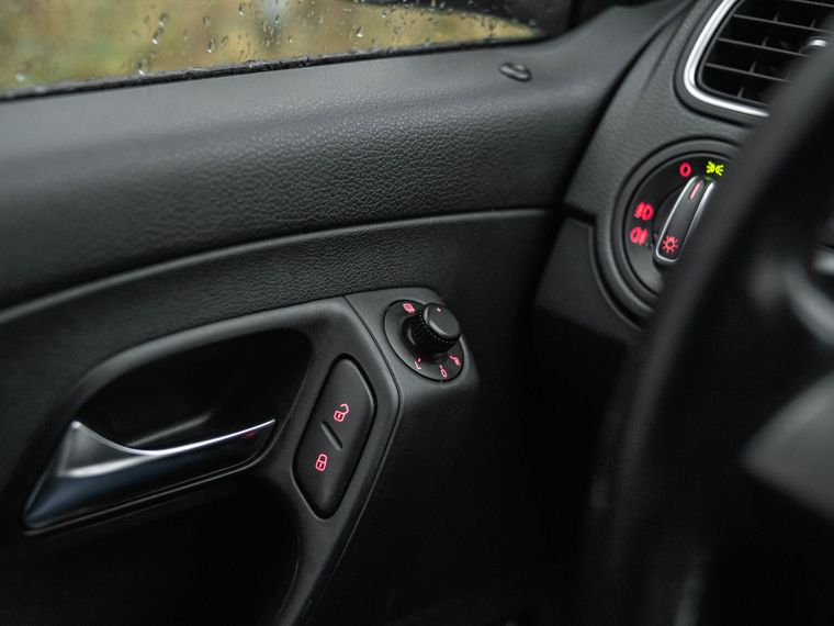 Volkswagen Polo 2013 года, 157 643 км - вид 10