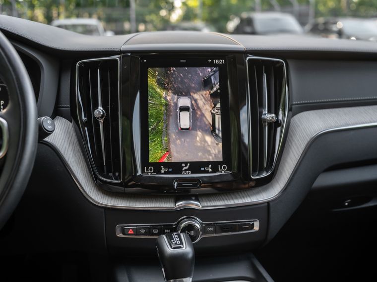 Volvo XC60 2019 года, 147 936 км - вид 8