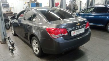 Chevrolet Cruze 2011 года, 189 688 км - вид 4