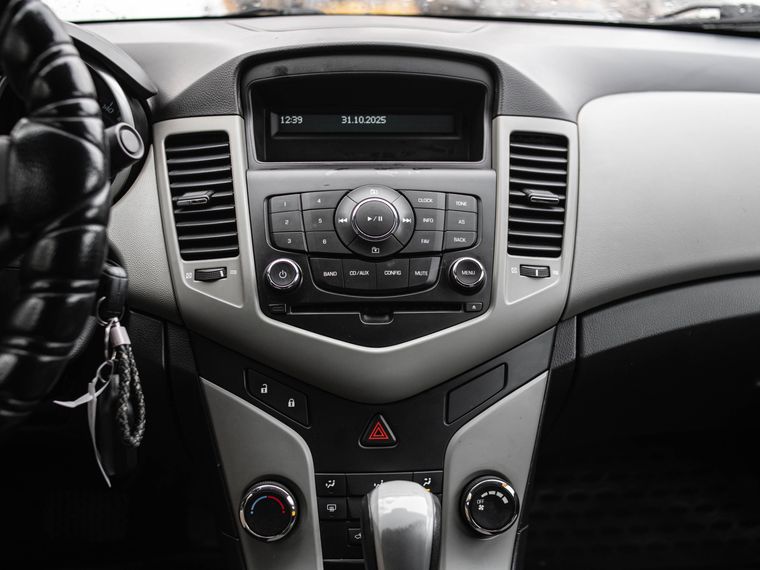 Chevrolet Cruze 2011 года, 189 688 км - вид 7