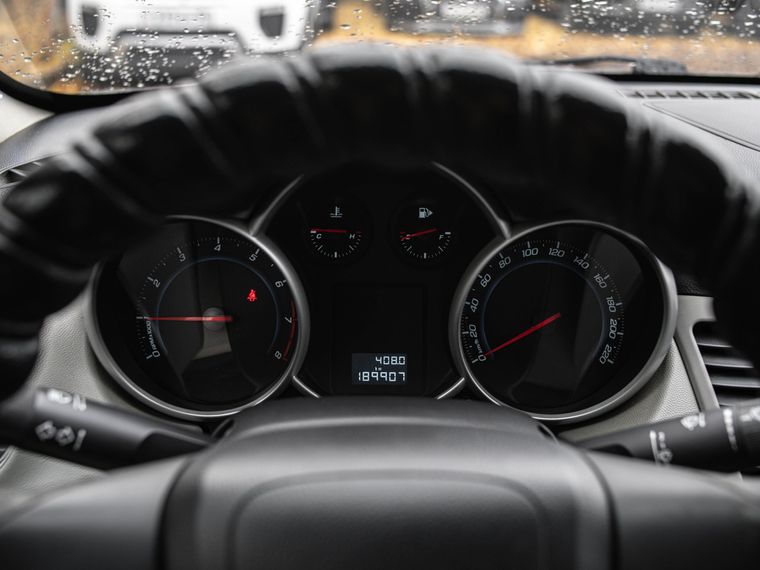 Chevrolet Cruze 2011 года, 189 688 км - вид 5