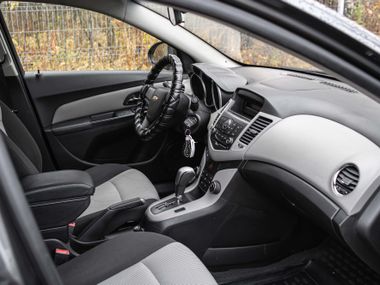 Chevrolet Cruze 2011 года, 189 688 км - вид 11