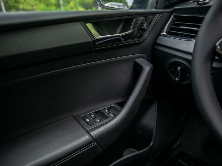 Skoda Rapid 2020 года, 109 789 км - вид 10