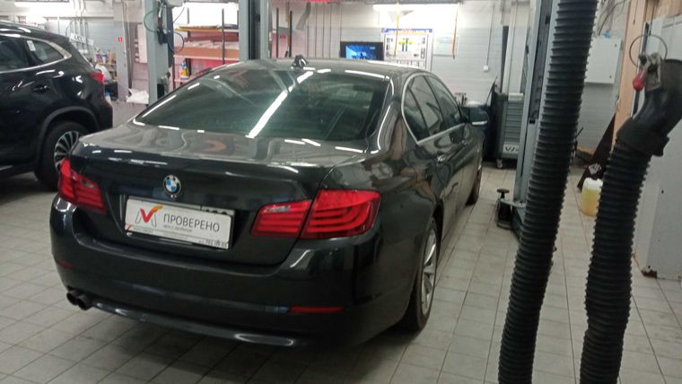 BMW 5 серия 2010 года, 224 930 км - вид 3