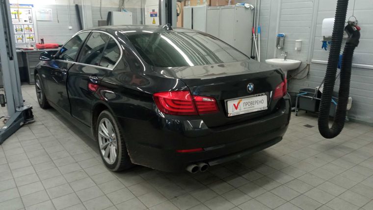 BMW 5 серия 2010 года, 224 930 км - вид 5