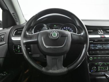 Skoda Superb 2011 года, 298 144 км - вид 8