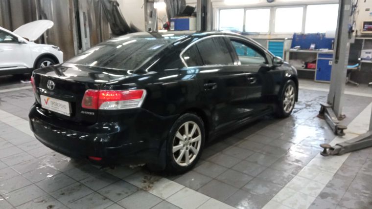 Toyota Avensis 2011 года, 254 403 км - вид 3