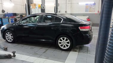Toyota Avensis 2011 года, 254 403 км - вид 4