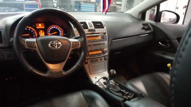 Toyota Avensis 2011 года, 254 403 км - вид 5