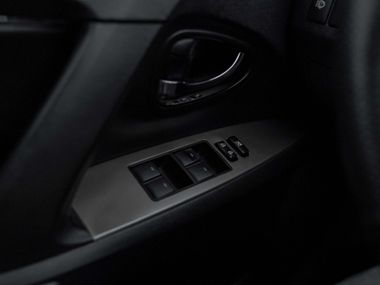 Toyota Avensis 2011 года, 254 403 км - вид 10