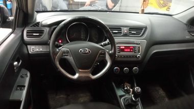 KIA Rio 2015 года, 201 500 км - вид 5