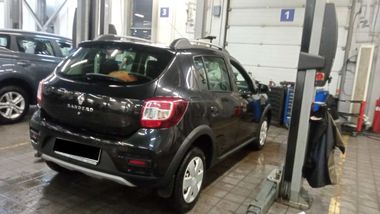 Renault Sandero Stepway 2020 года, 85 662 км - вид 3
