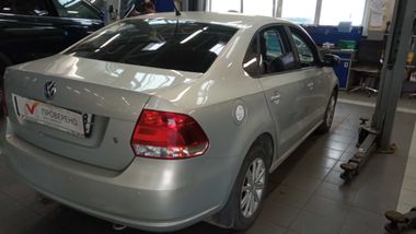 Volkswagen Polo 2014 года, 127 399 км - вид 3