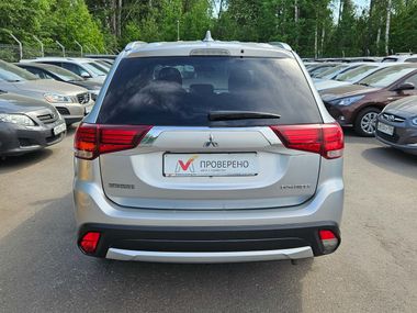 Mitsubishi Outlander 2018 года, 164 723 км - вид 5