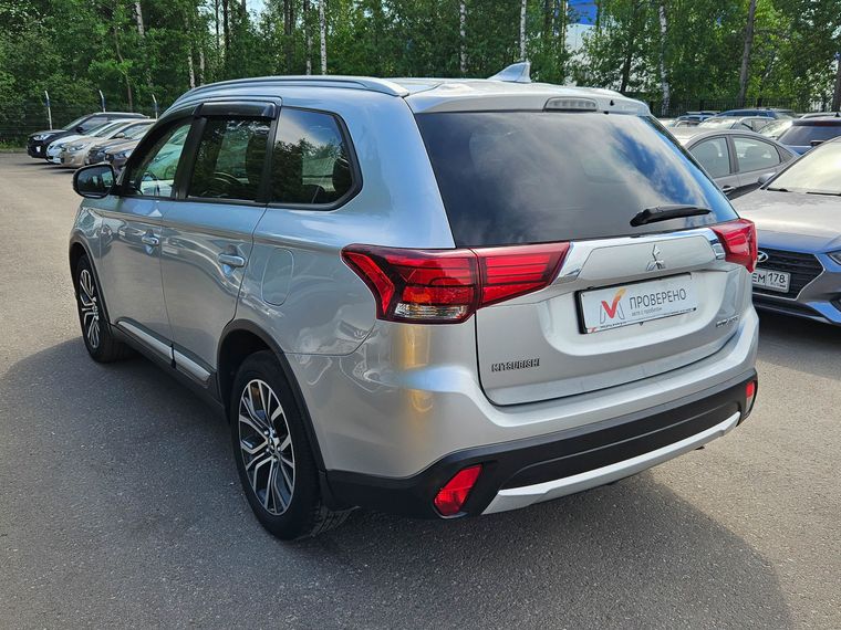 Mitsubishi Outlander 2018 года, 164 723 км - вид 6