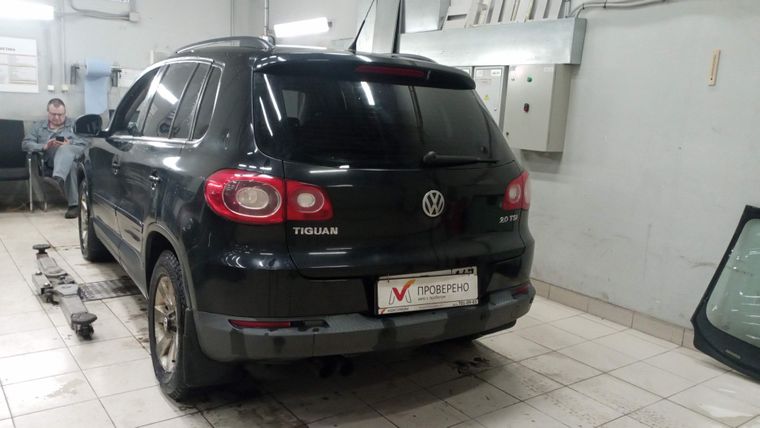 Volkswagen Tiguan 2010 года, 253 793 км - вид 4