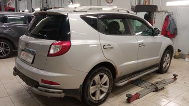 Geely Emgrand X7 2014 года, 150 041 км - вид 3