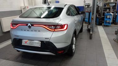 Renault Arkana 2020 года, 70 905 км - вид 3